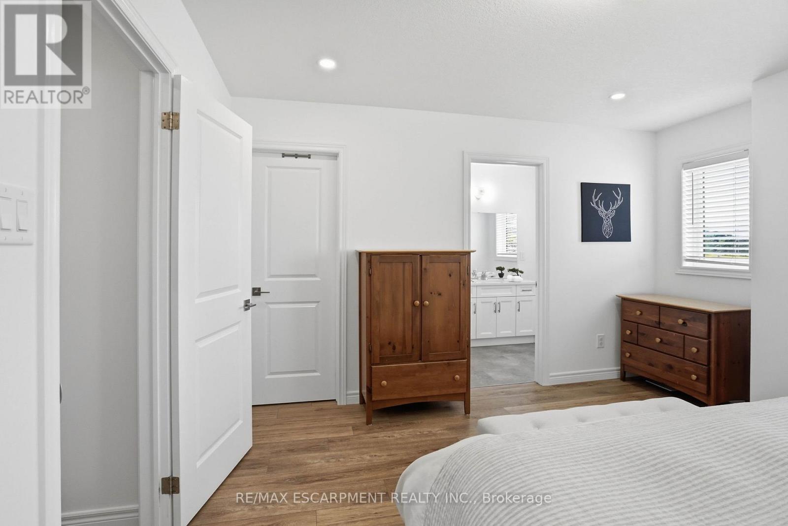 #2 29 SCHUYLER STREET - 20