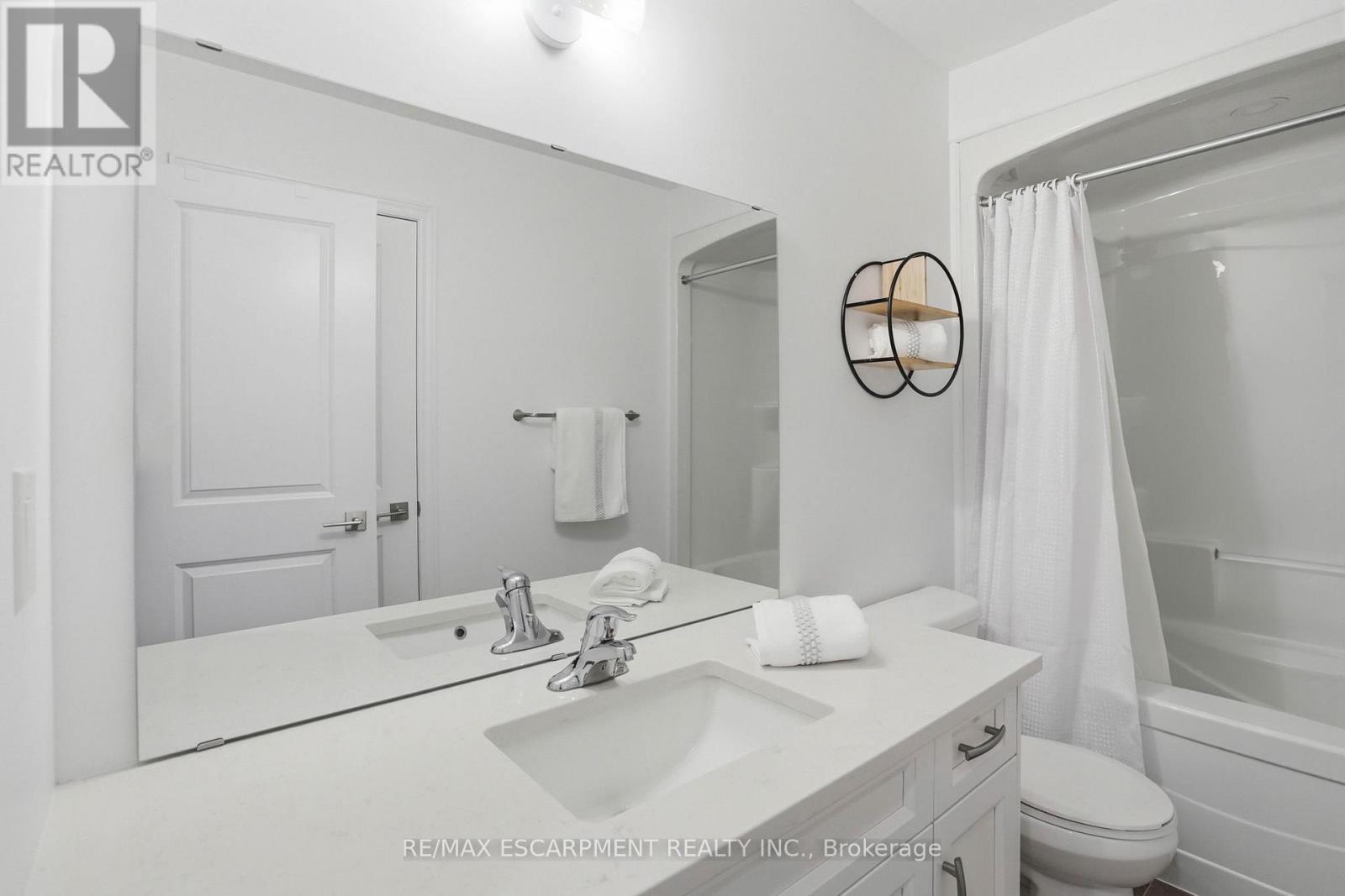 #2 29 SCHUYLER STREET - 29