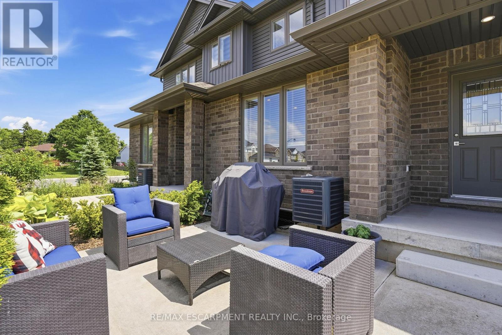 #2 29 SCHUYLER STREET - 36
