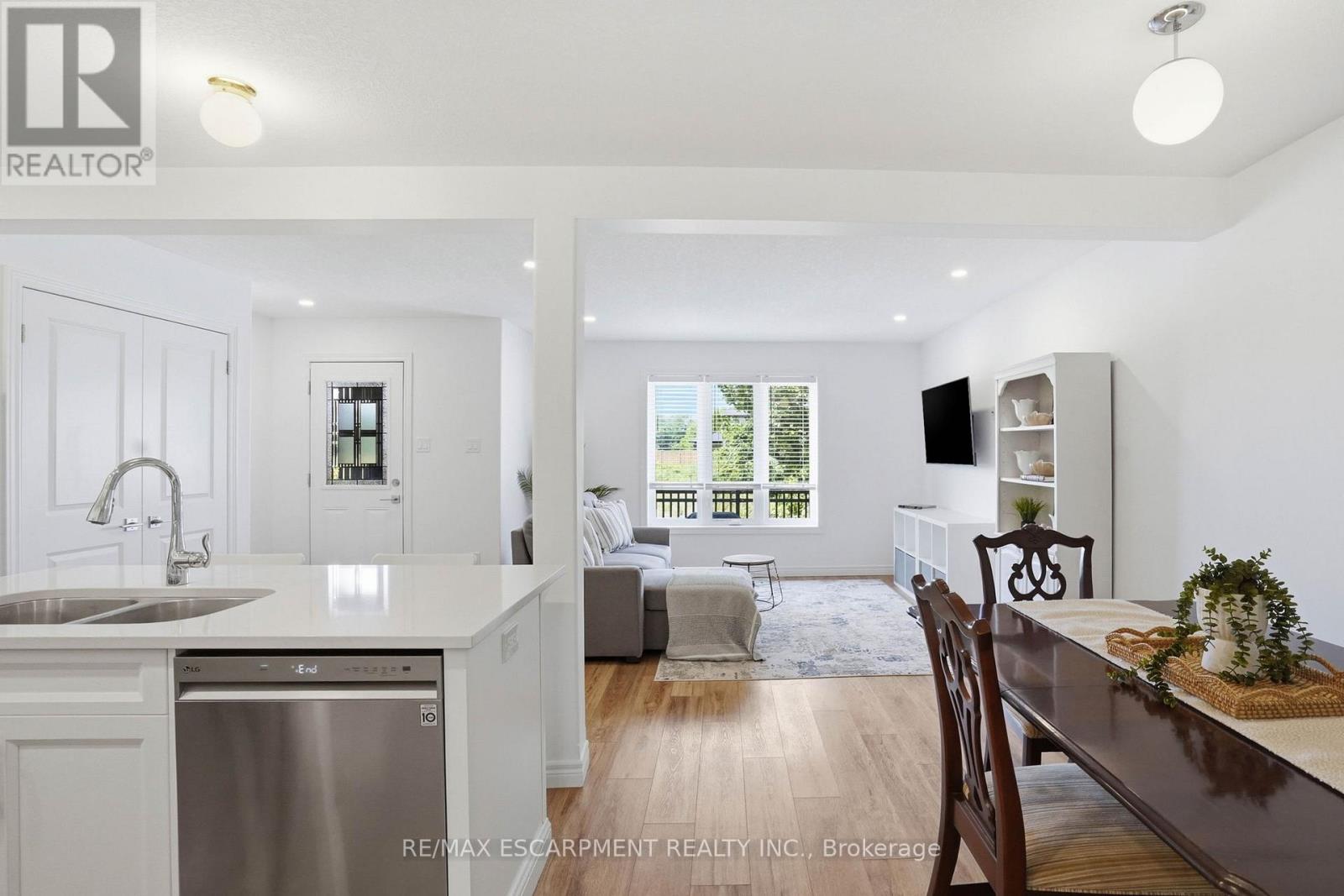 #2 29 SCHUYLER STREET - 8
