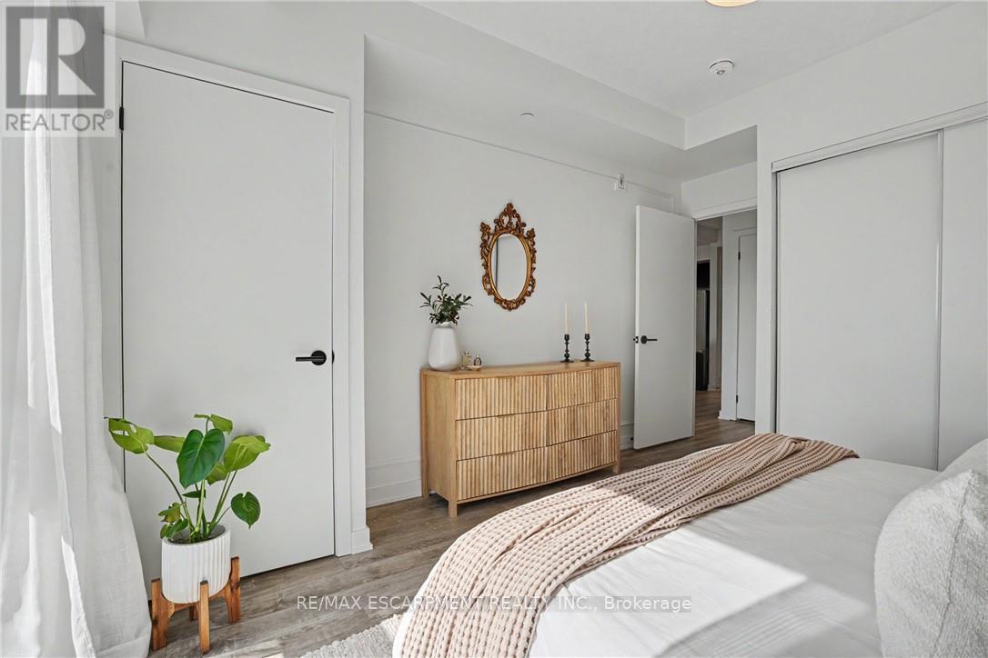 #414 16 MARKLE CRESCENT - 16