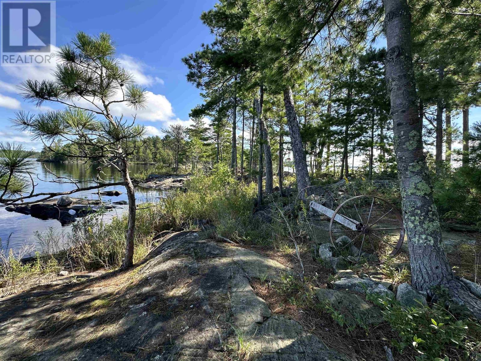 G-1688 Rainy Lake - 40