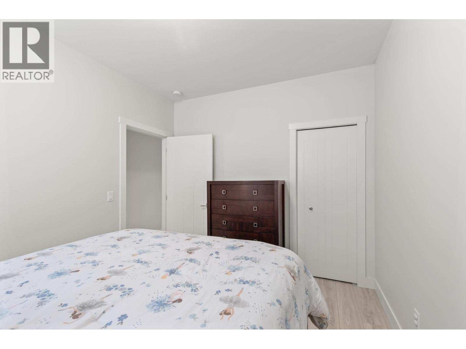 2612 Paramount Drive - 38