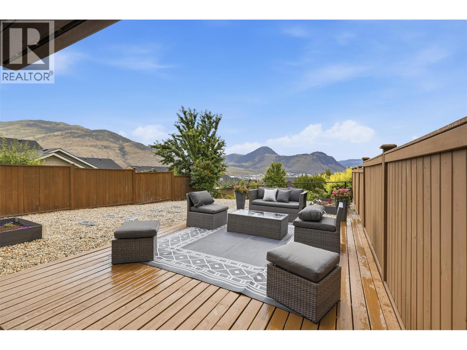 #48 900 Stagecoach Drive - 32