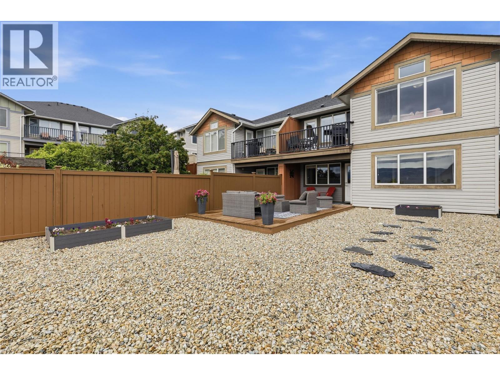 #48 900 Stagecoach Drive - 46