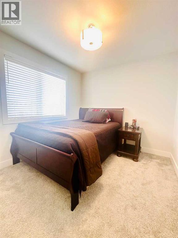 942 Miners Boulevard W — photo 35