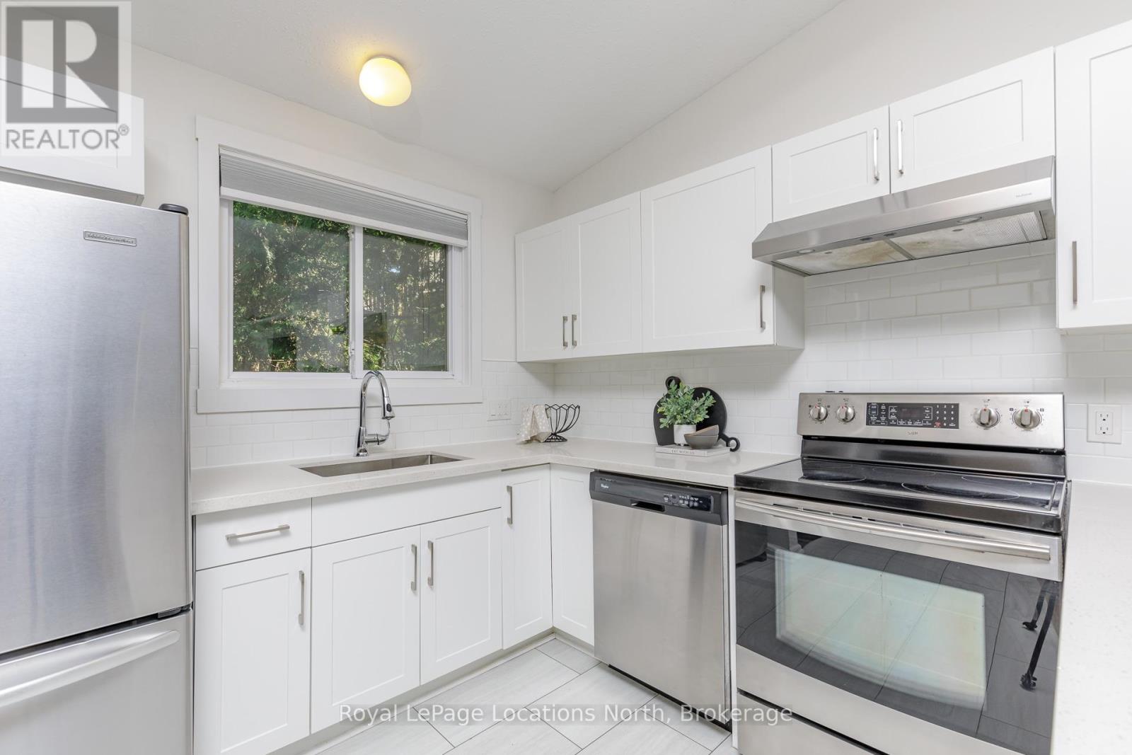 ## 338 5 DAWSON DRIVE - 11