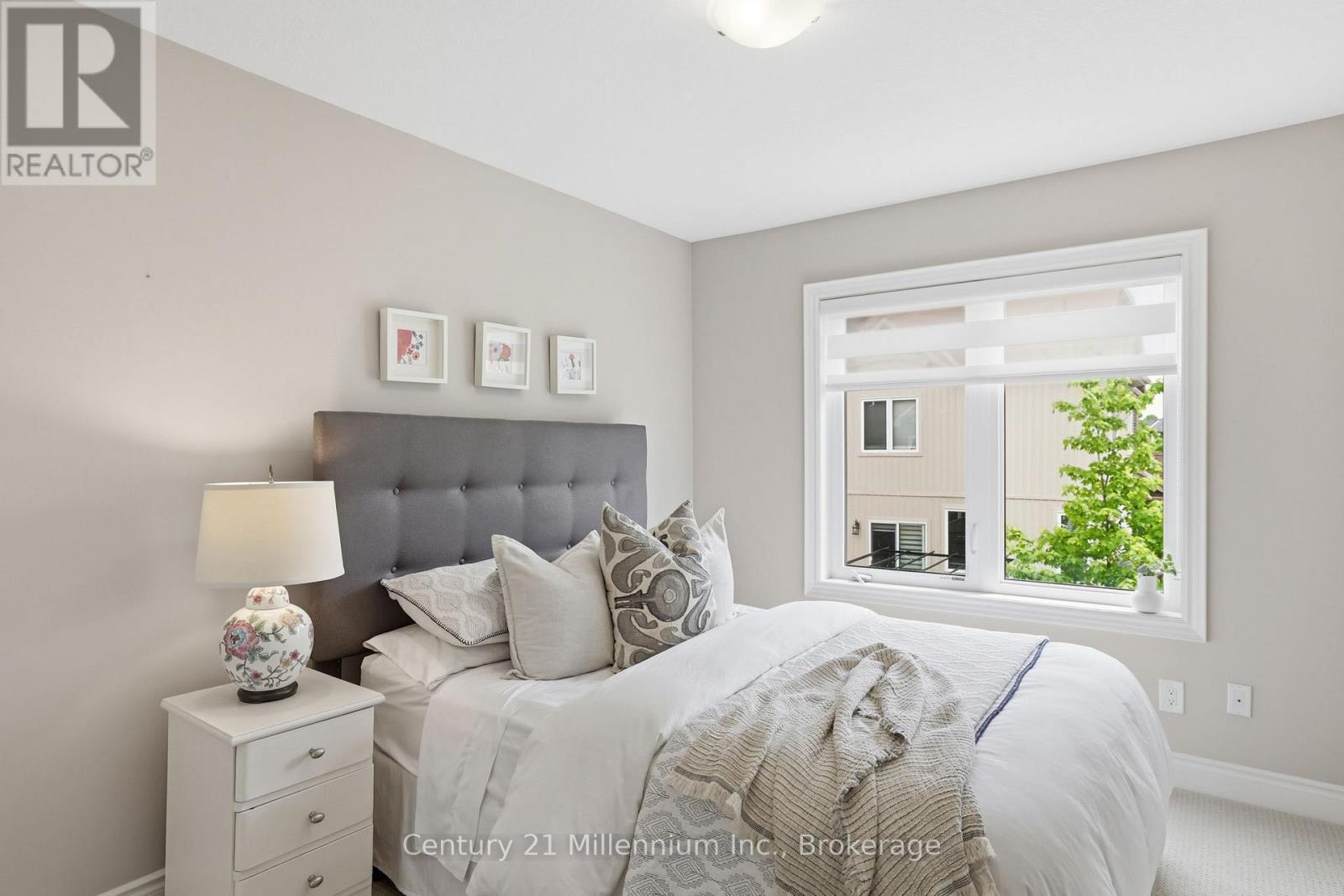 46 GREAVES AVENUE - 22