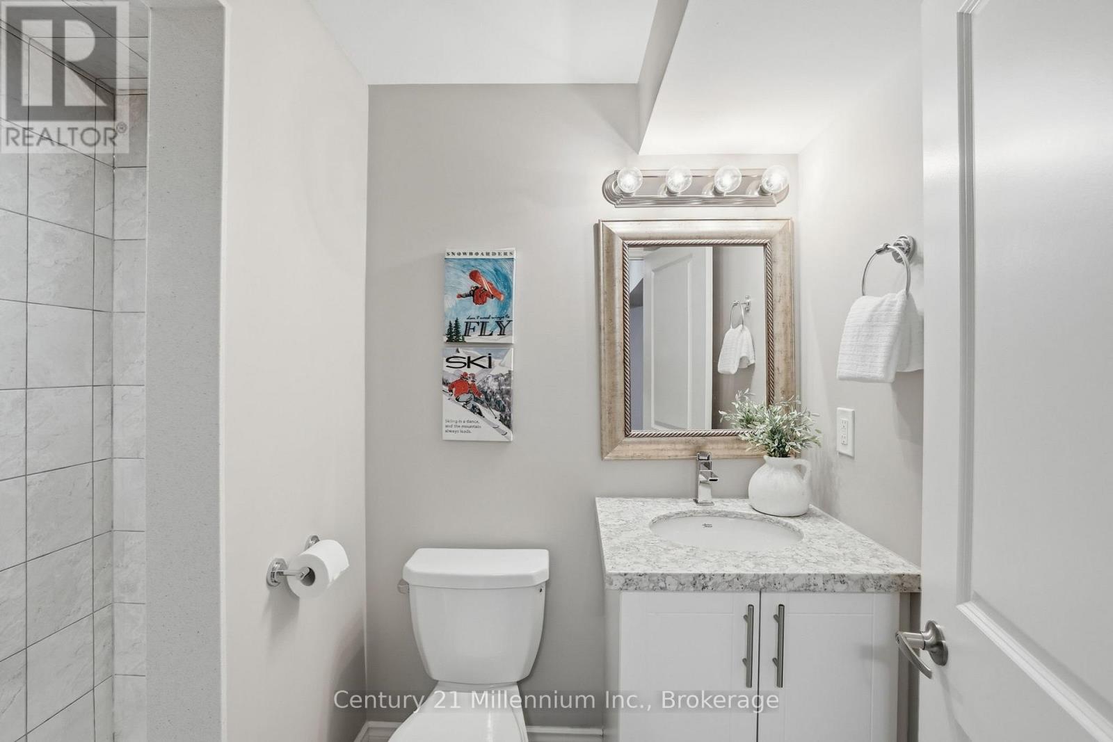 46 GREAVES AVENUE - 31
