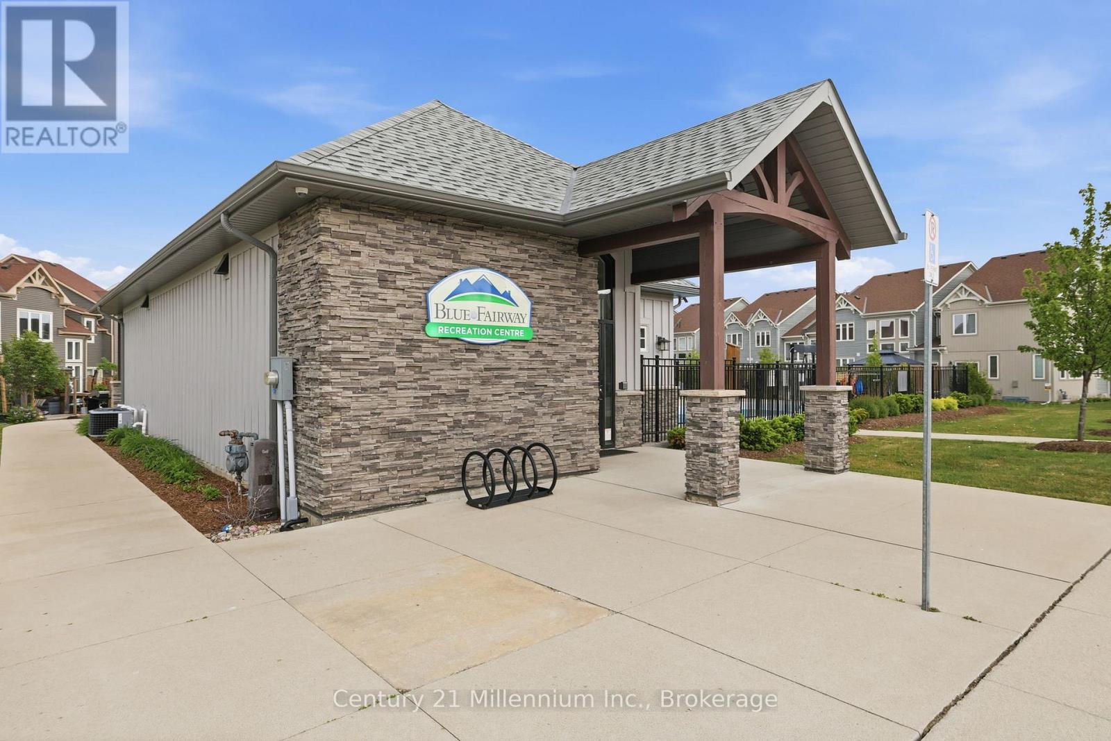 46 GREAVES AVENUE - 34