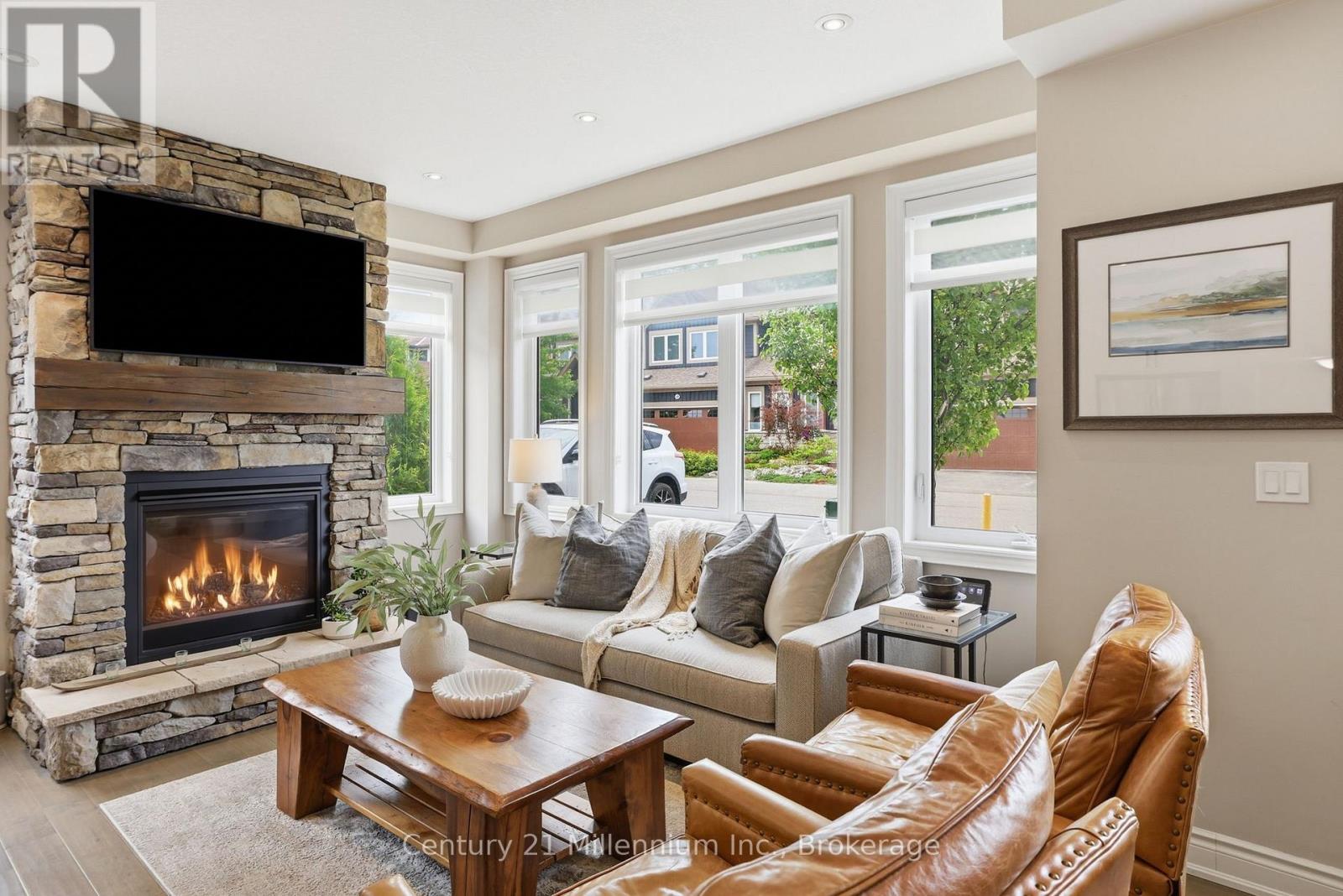 46 GREAVES AVENUE - 8