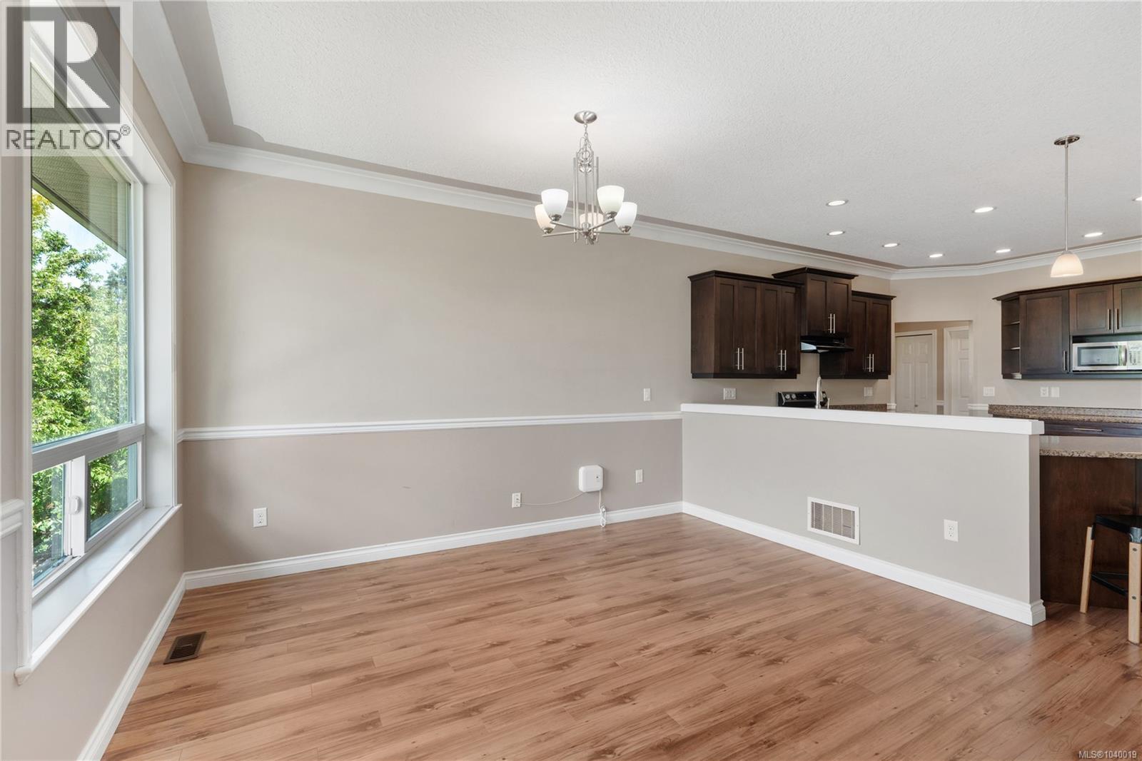 456 Alpen Way - 10