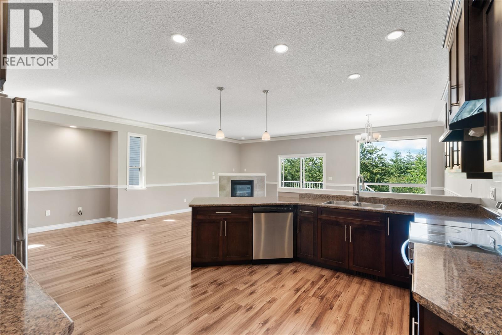 456 Alpen Way - 16