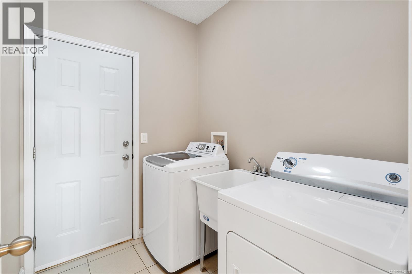 456 Alpen Way - 40