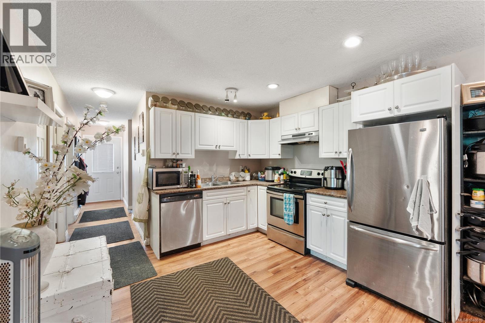 456 Alpen Way - 49