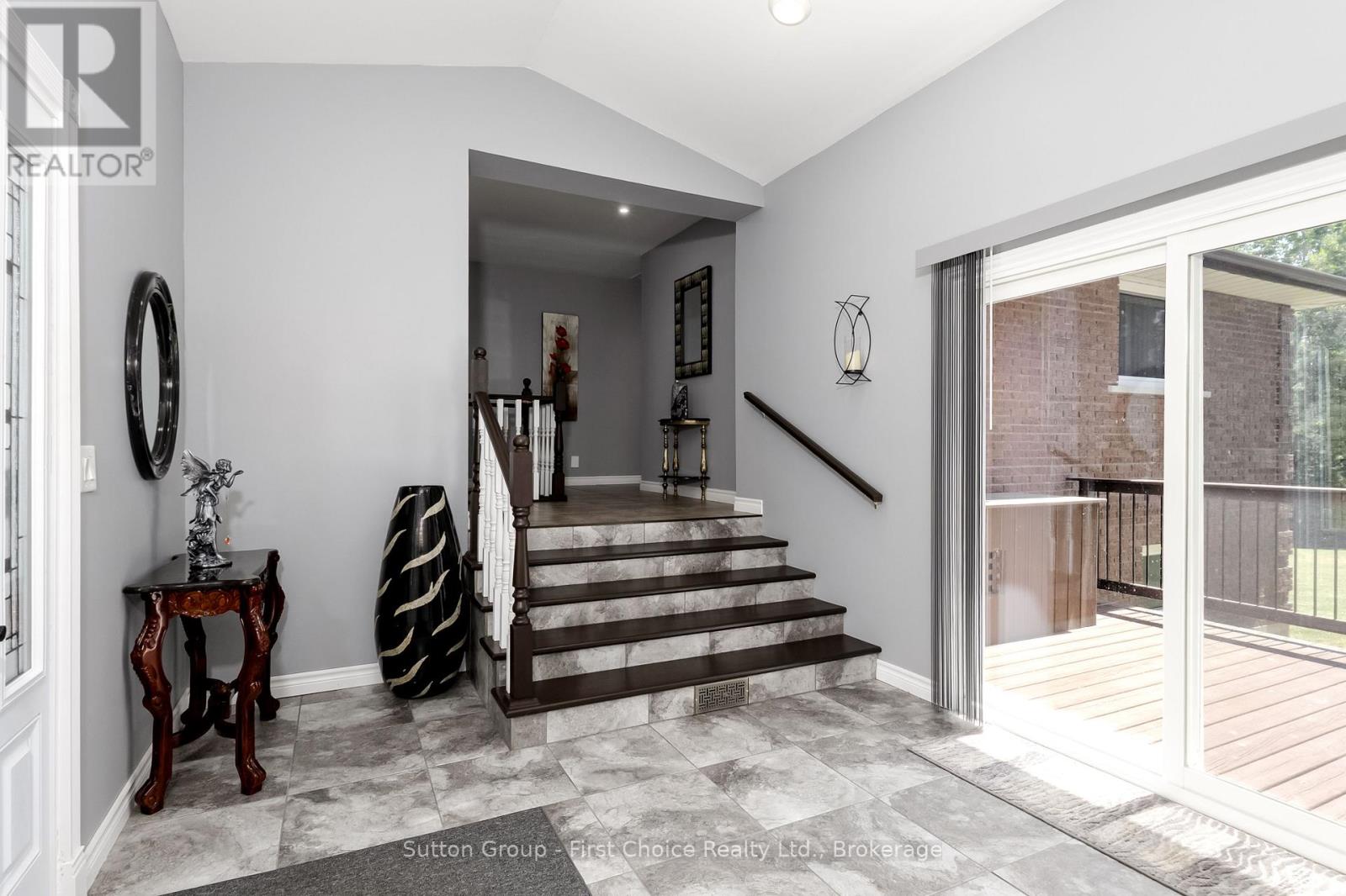 276 MECHANIC STREET W - Image 15