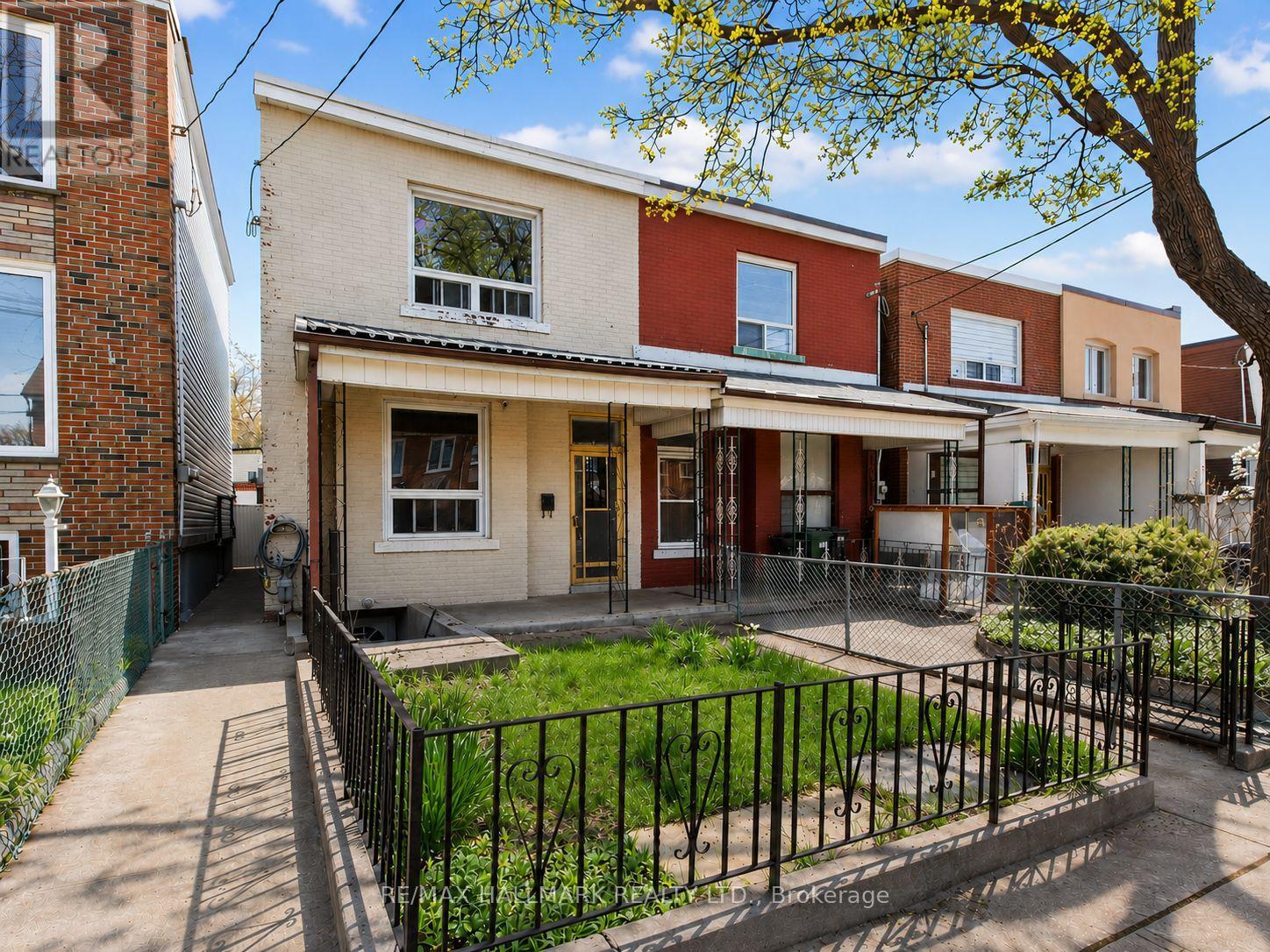 141 PALMERSTON AVENUE - 1