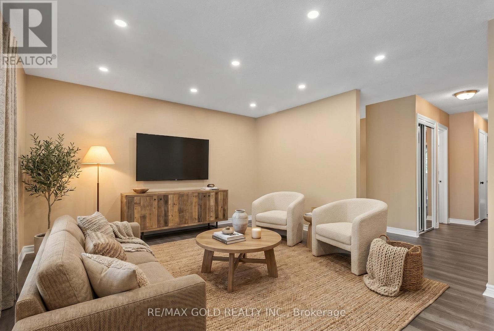 1588 ALDERSBROOK ROAD - 6