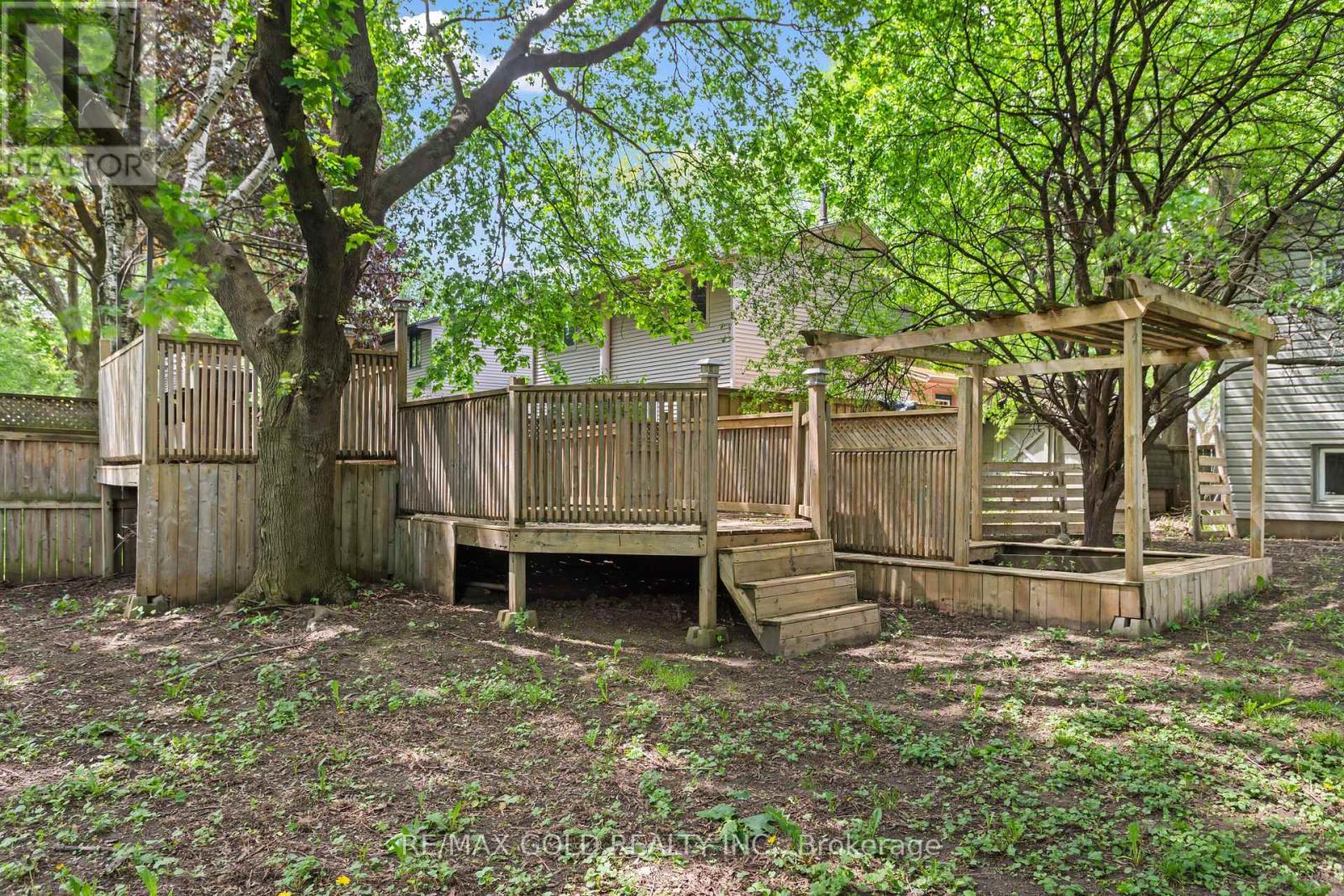 1588 ALDERSBROOK ROAD - 41
