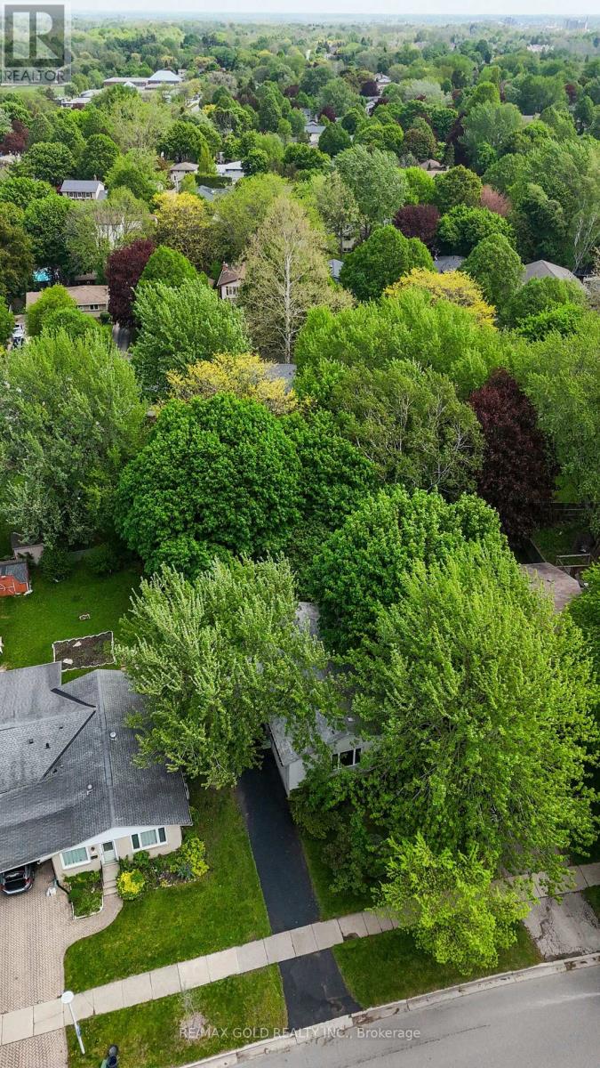 1588 ALDERSBROOK ROAD - 47