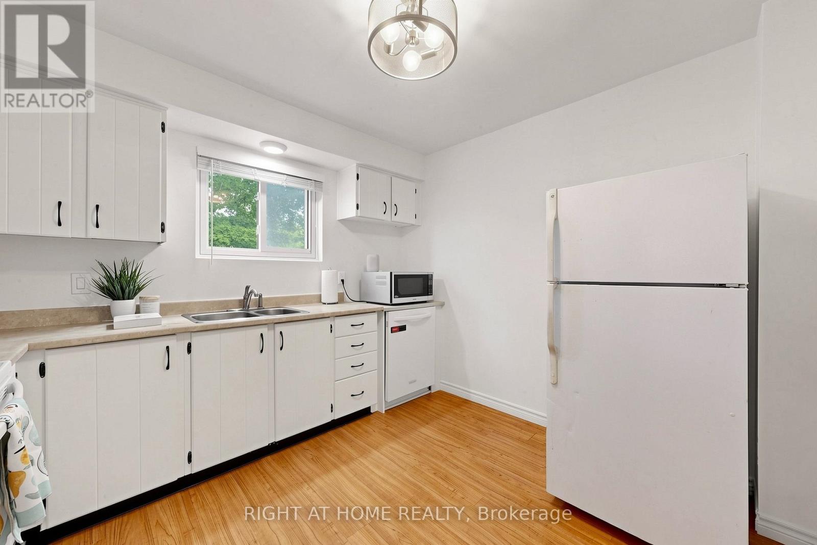 310 SHAMROCK COURT - Image 12