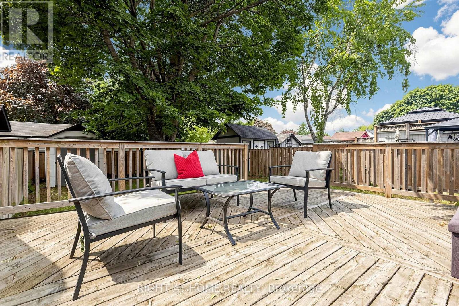 310 SHAMROCK COURT - Image 32