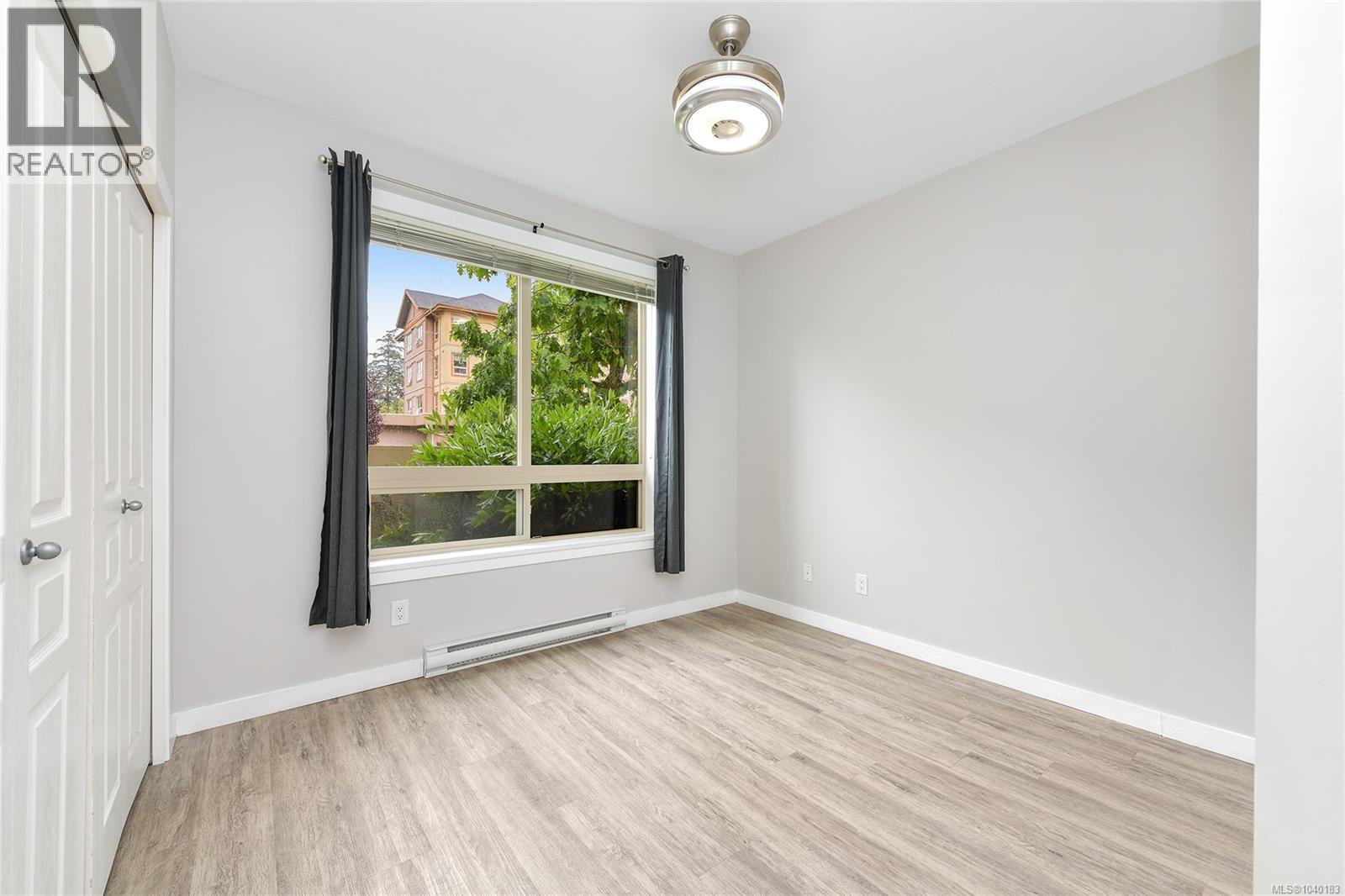 102 825 Goldstream Avenue, Langford