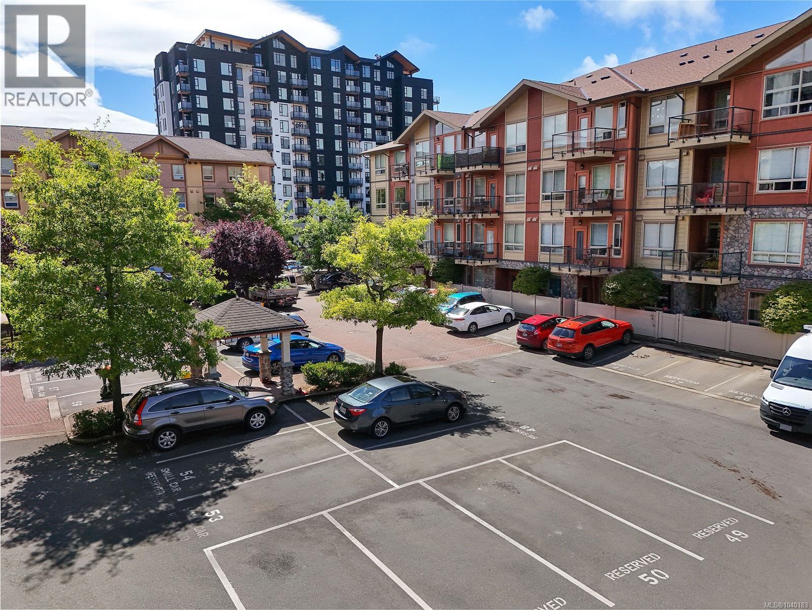 #102 825 Goldstream Ave - 24