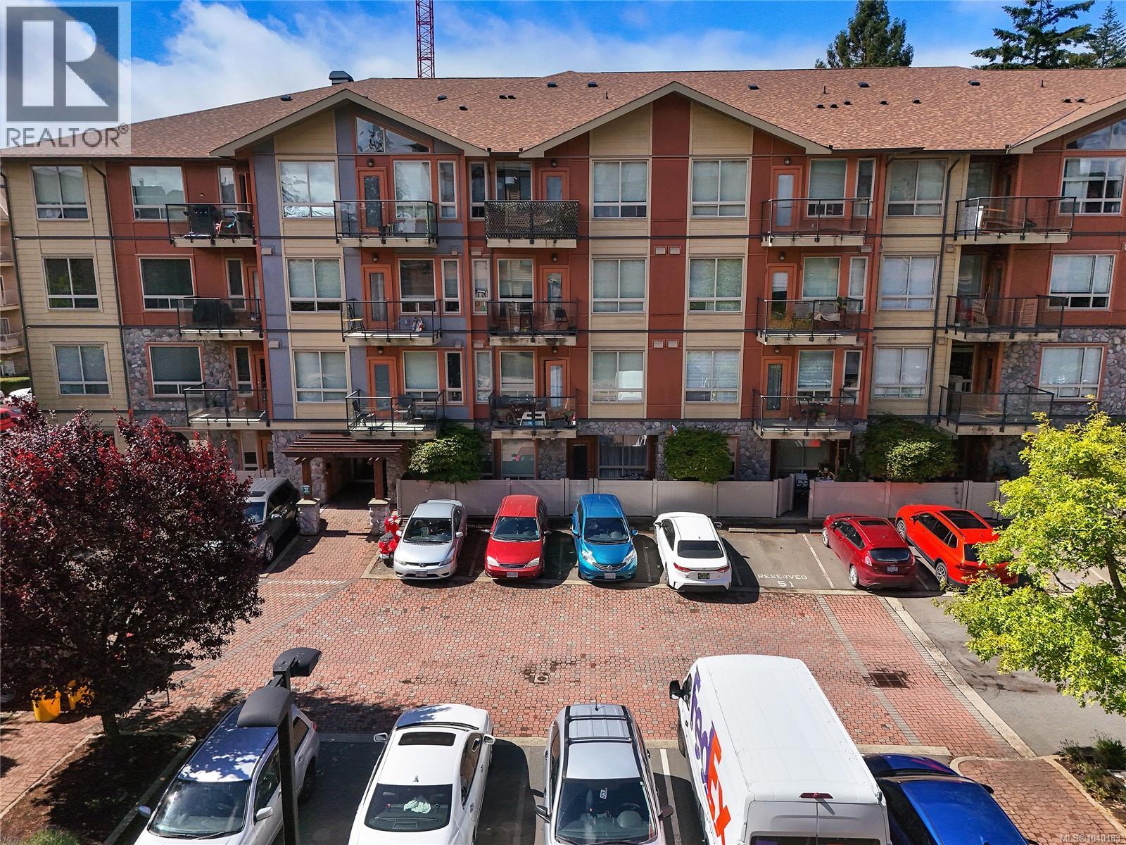 102 825 Goldstream Avenue, Langford