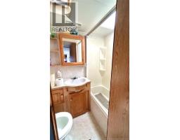 16 Du Campeur, Chiasson Office, NB E8S2S8 Photo 18