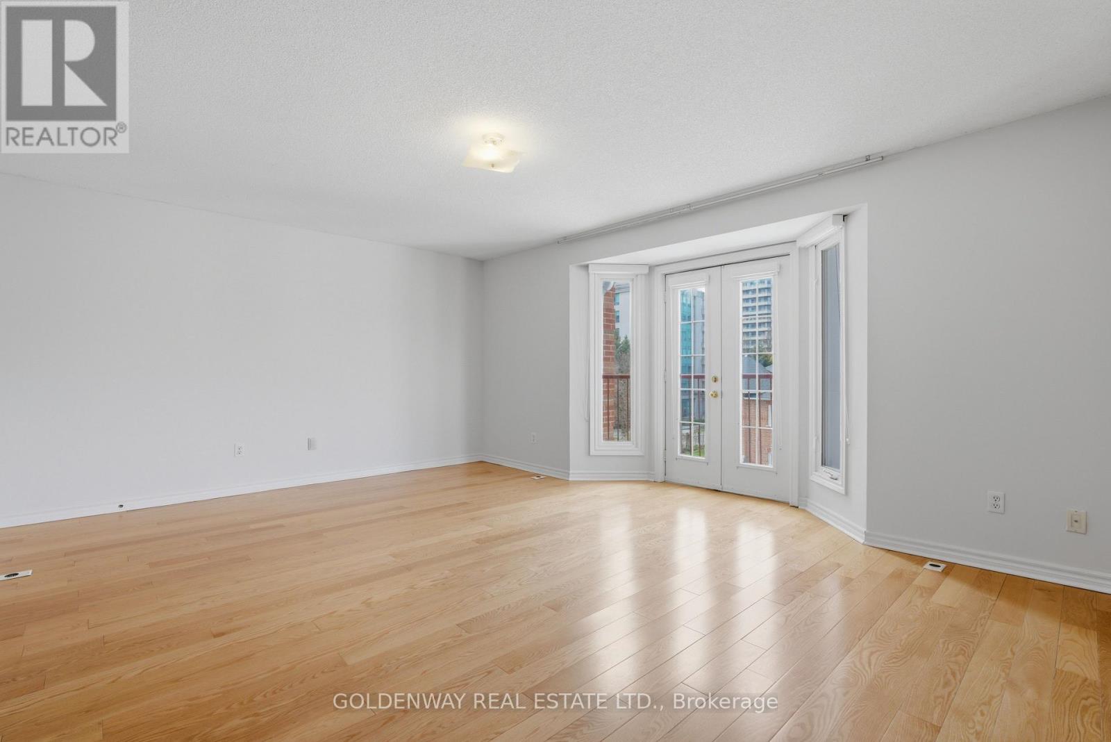 #63 151 TOWNSGATE DRIVE - 15