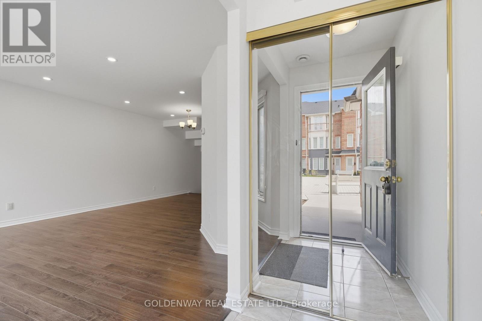 #63 151 TOWNSGATE DRIVE - 29