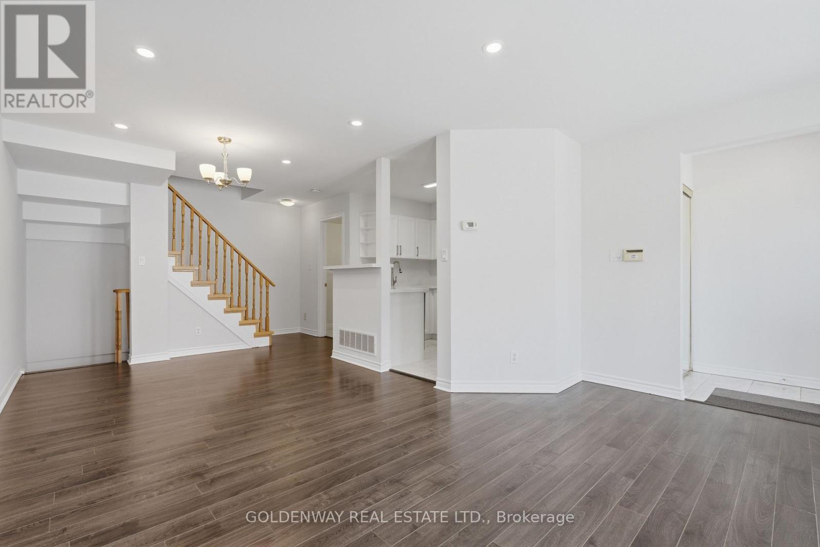 #63 151 TOWNSGATE DRIVE - 32
