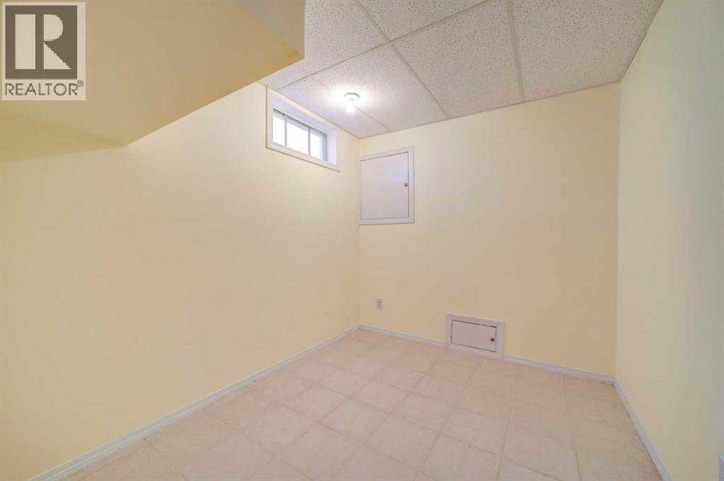 461 Main Street — photo 24