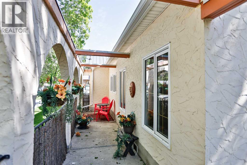 1021 7 Street N - photo 2