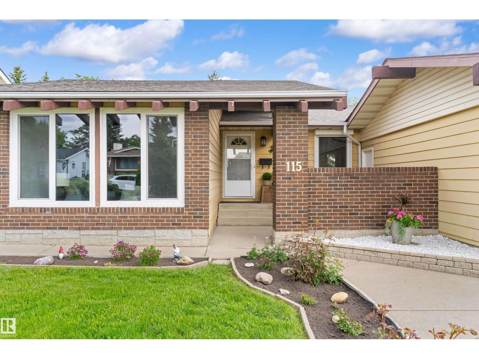 115 HARRISON DR NW - photo 3