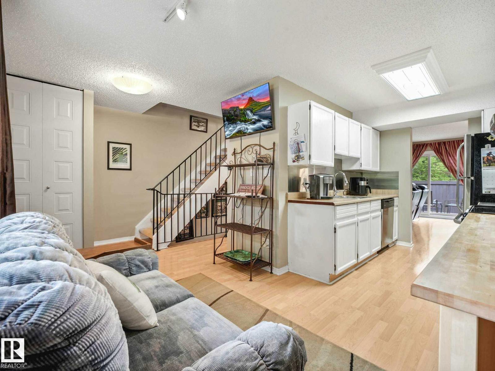 151 TUDOR LN NW — photo 8