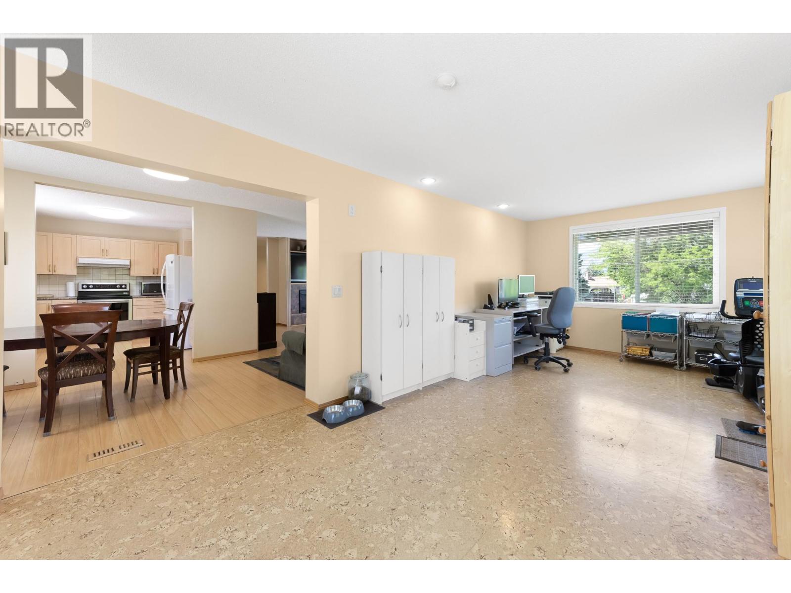 2545 Colleen Road - 20