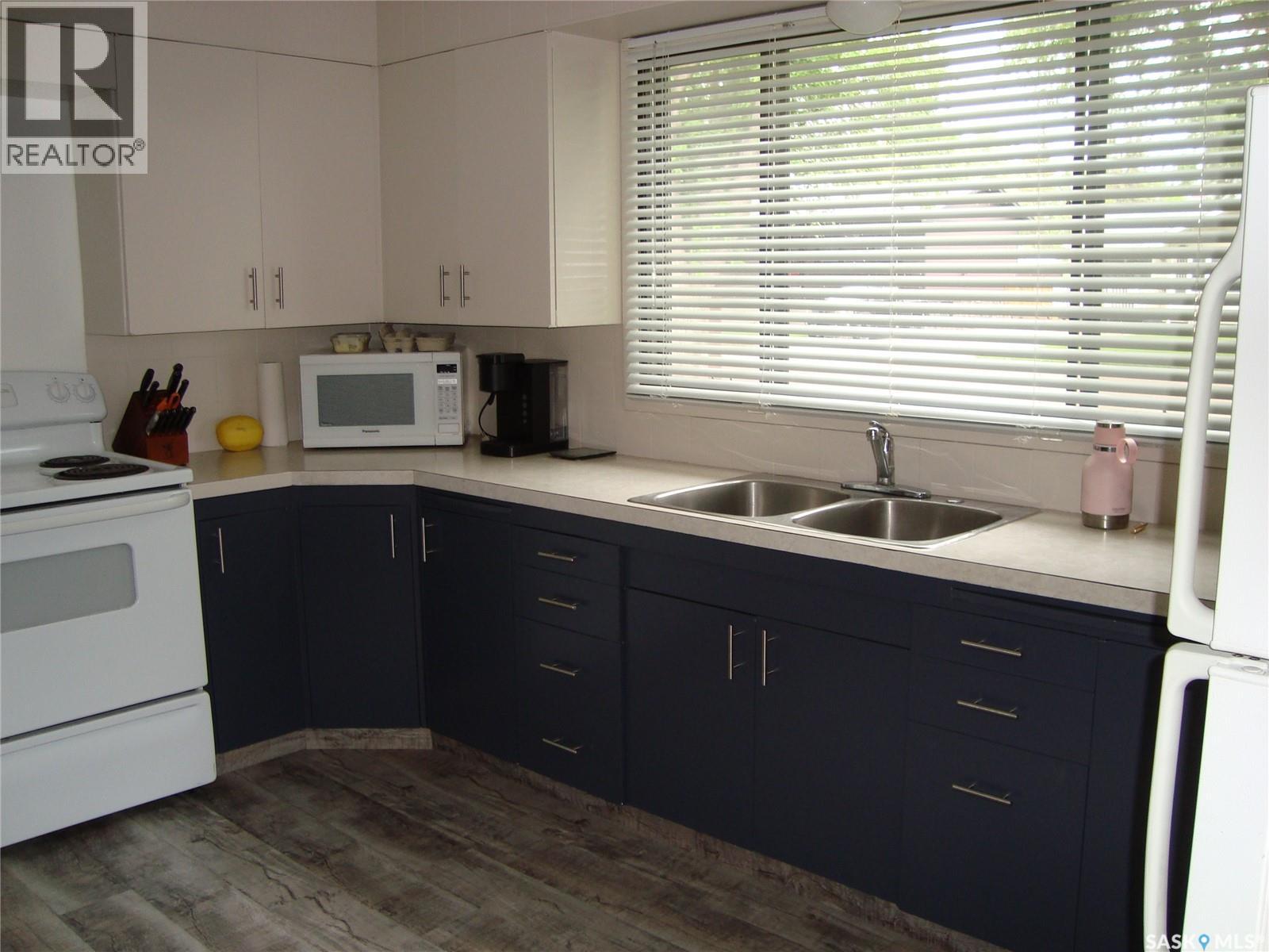 1430 Taylor DRIVE - photo 2