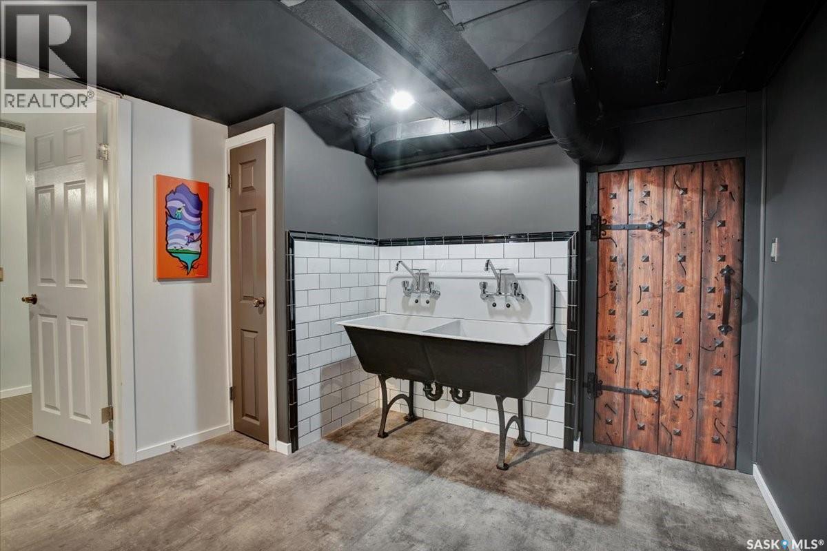 823 Temperance STREET — photo 34