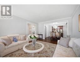 Family room - 255 John Street, Toronto, ON M9N1K1 Photo 8