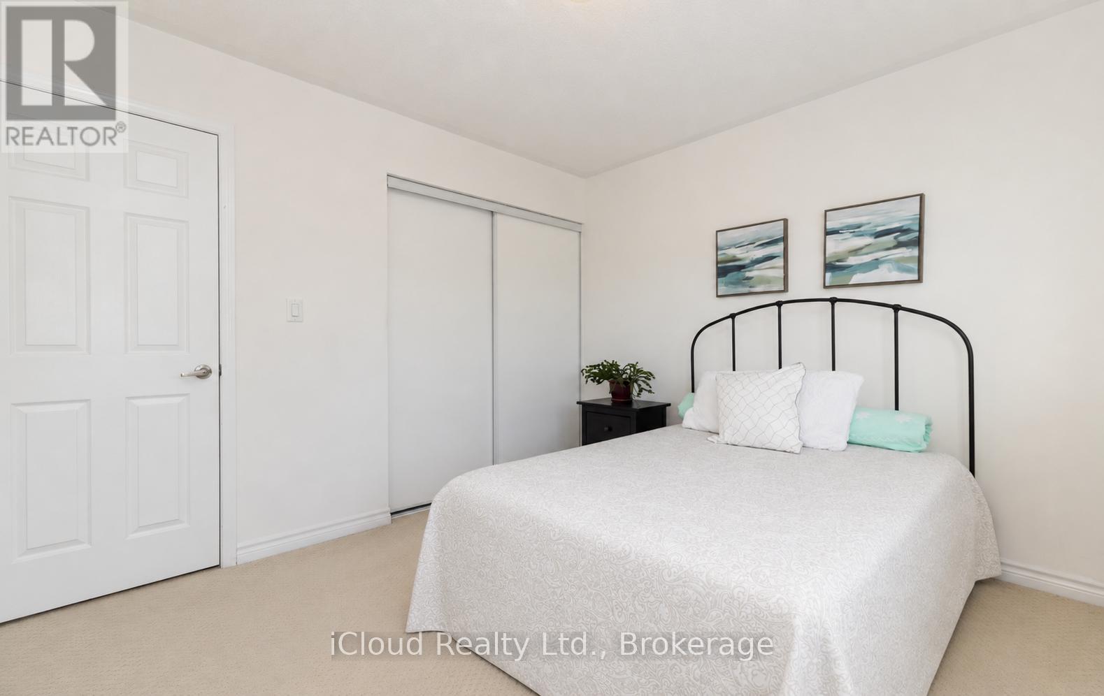 954 PENSON CRESCENT - 35
