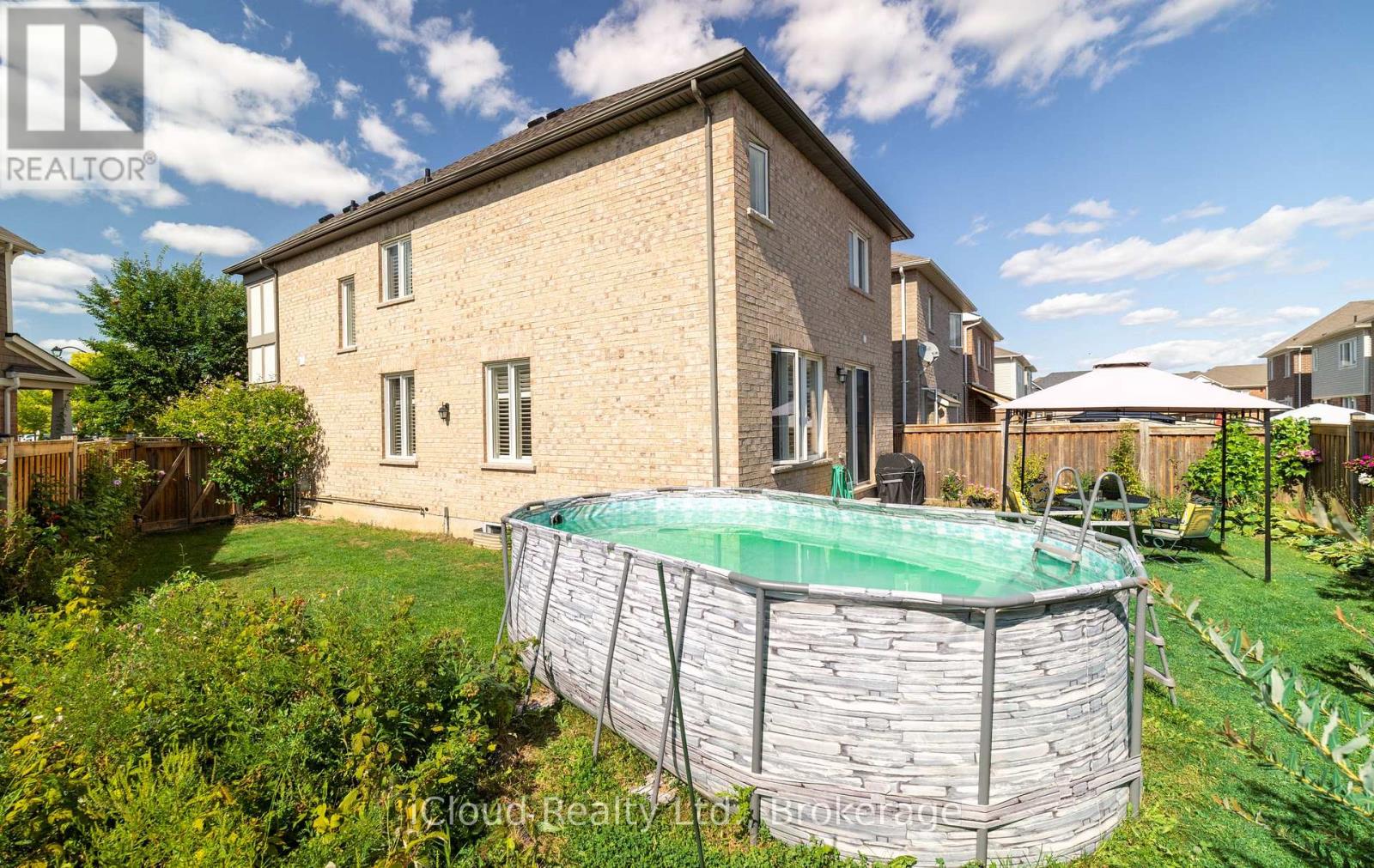 954 PENSON CRESCENT - 40