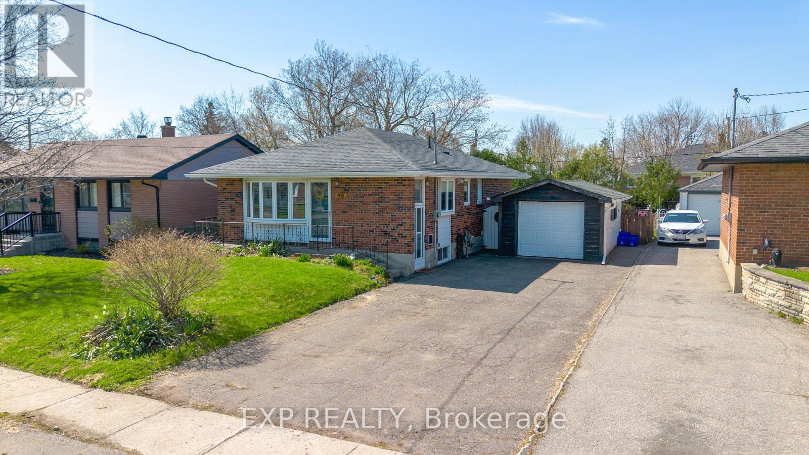 90 PRINCE CHARLES DRIVE - 42