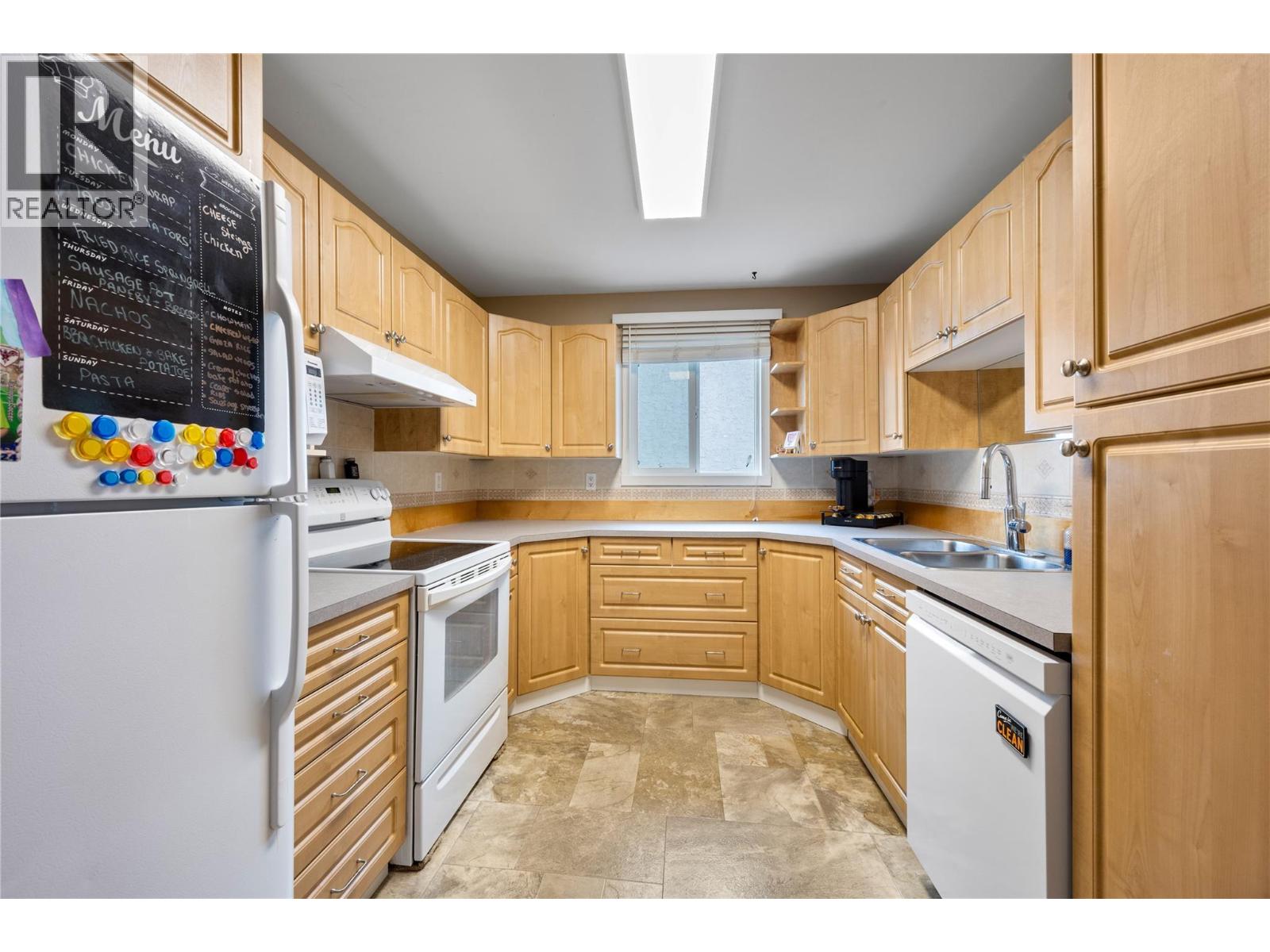 368 WADDINGTON Drive - 12