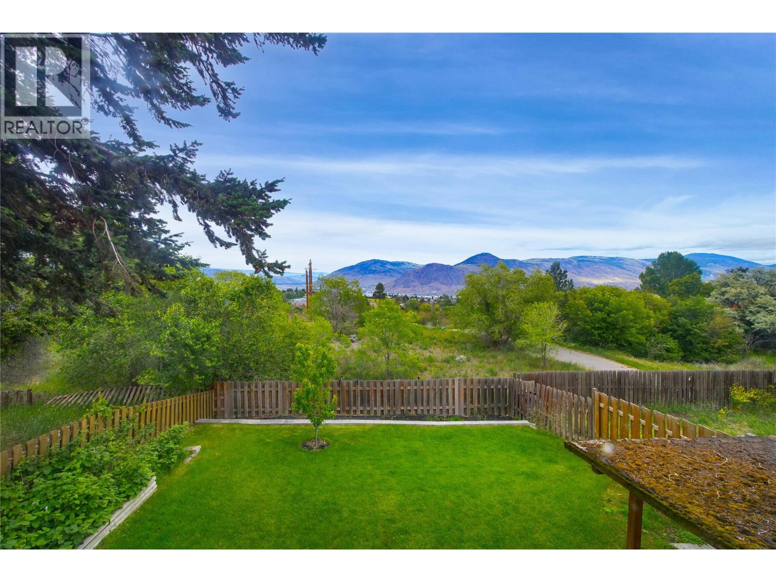 368 WADDINGTON Drive - Image 3