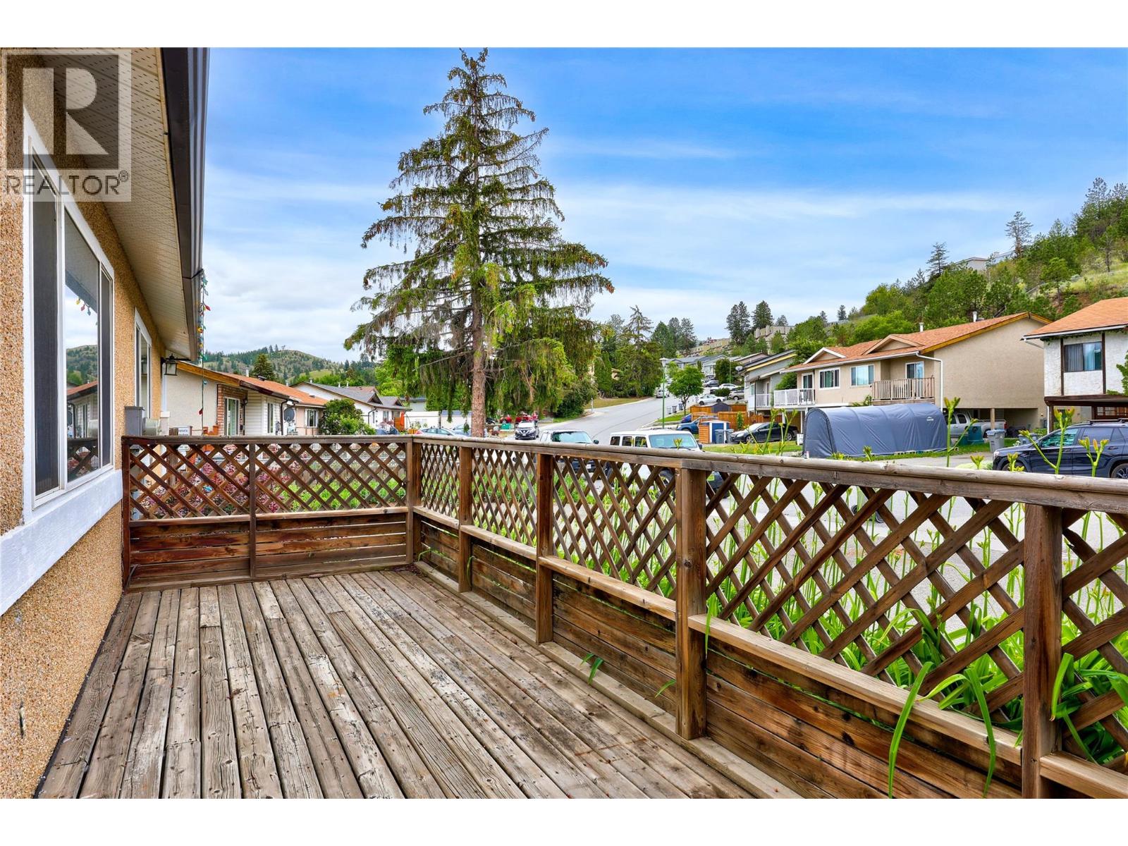 368 WADDINGTON Drive - 34