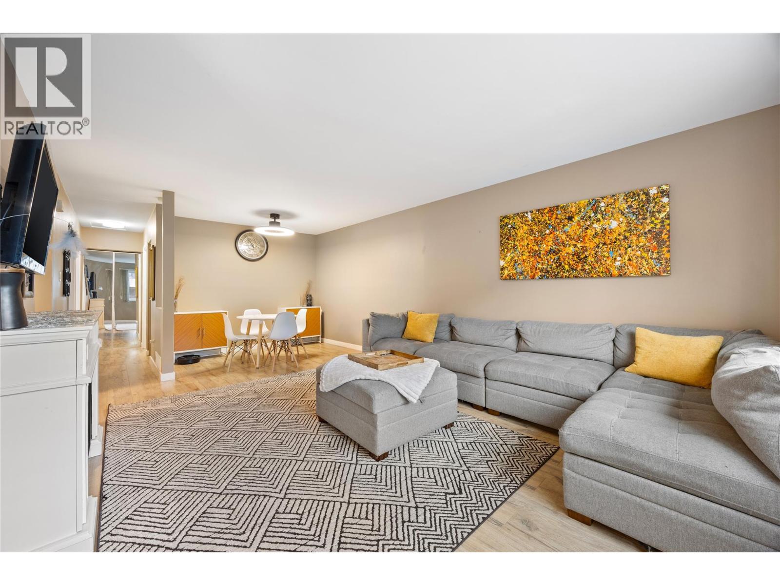 368 WADDINGTON Drive - 7