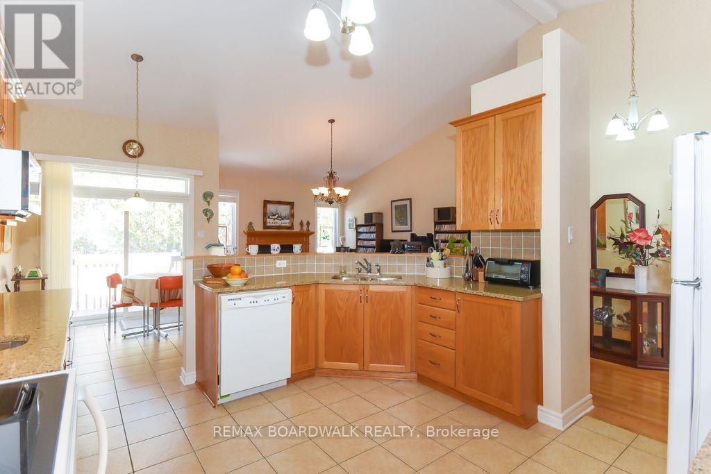1861 MICKELBERRY CRESCENT - 14