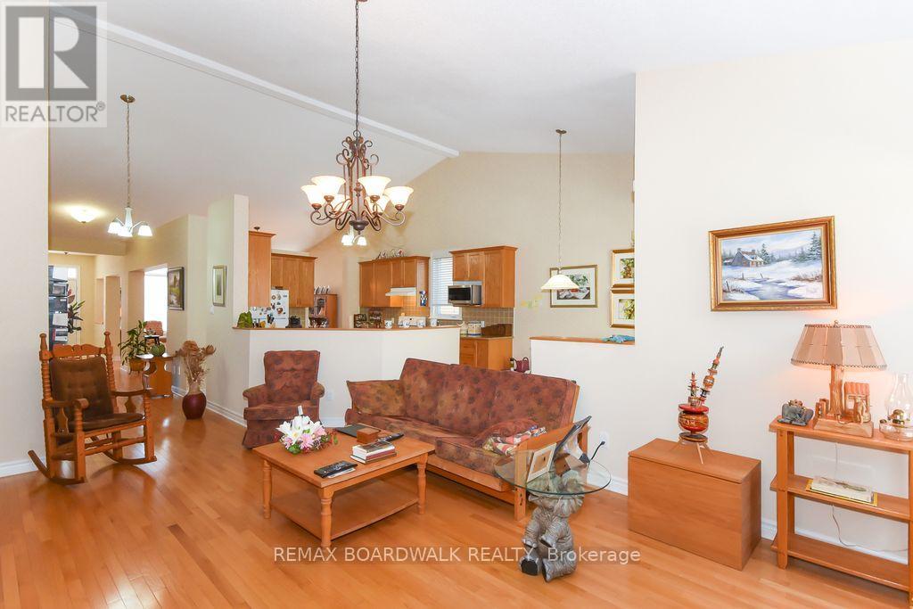1861 MICKELBERRY CRESCENT - 20